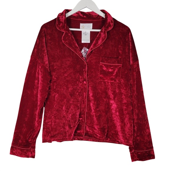 Lord & Taylor Other - Lord & Taylor Pajama Top Womens Large Red Crushed Velvet Button Down Long Sleeve